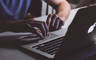 “黑料”网红靠直播圈钱 专家建议平台应加强监管，谨慎提供展示机会