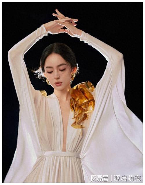 透视内地明星女演员名单_明星穿透视_内地女明星透视