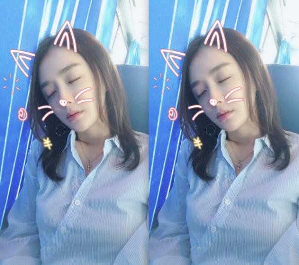 杨洋迷人睡相_明星睡相大比拼_女明星睡姿照片
