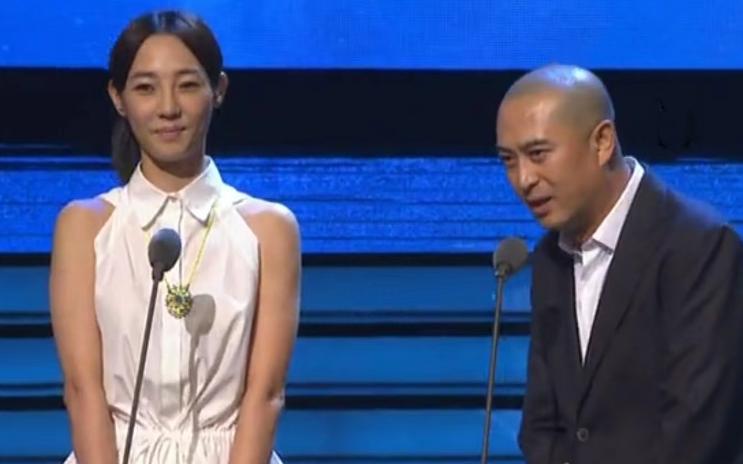 娱乐圈“最水”的5场颁奖，有人被骂“厚脸皮”，有人路人缘全毁