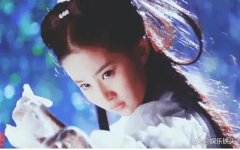 演艺圈天生富贵相女星_事业家庭双丰收明星_旺夫面相的女明星